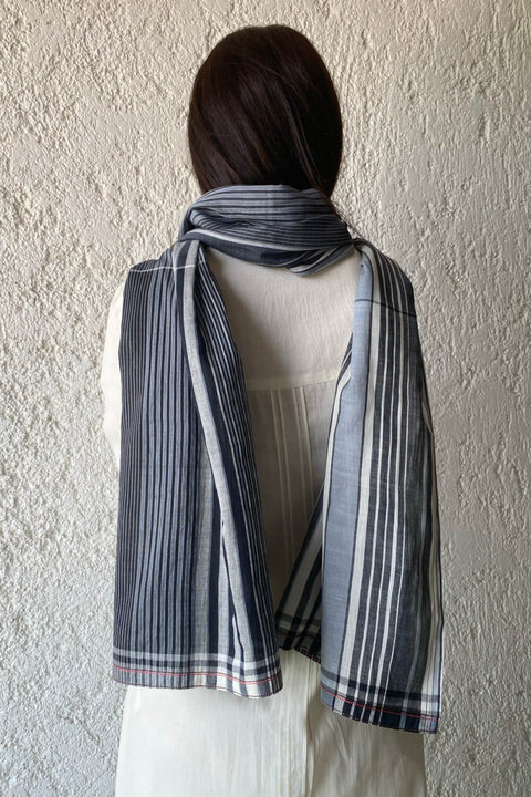 Criss Cross Stripe Scarf