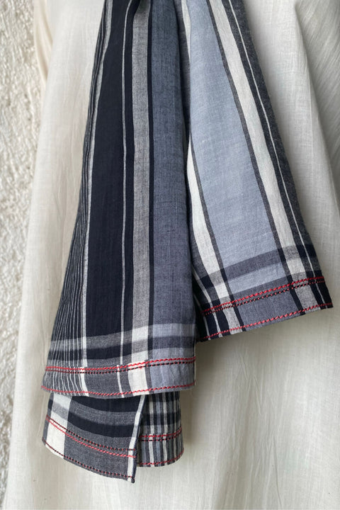 Criss Cross Stripe Scarf