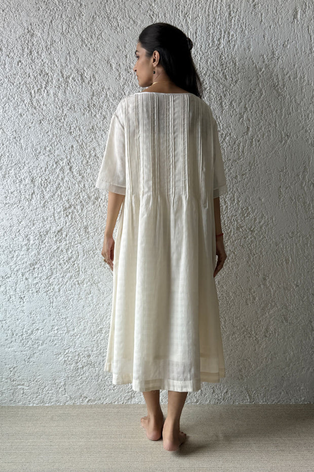 Smock Waif Dress ecru