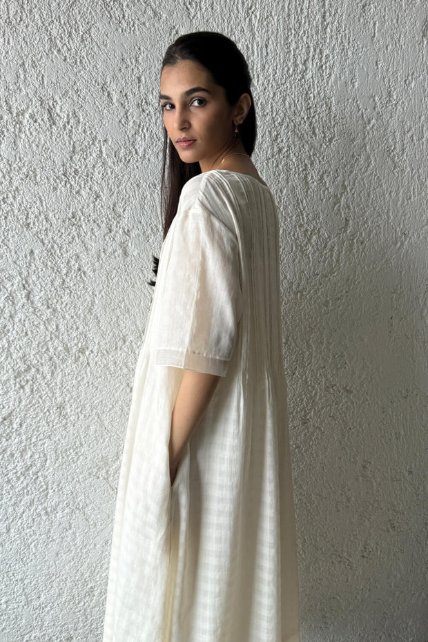 Smock Waif Dress ecru